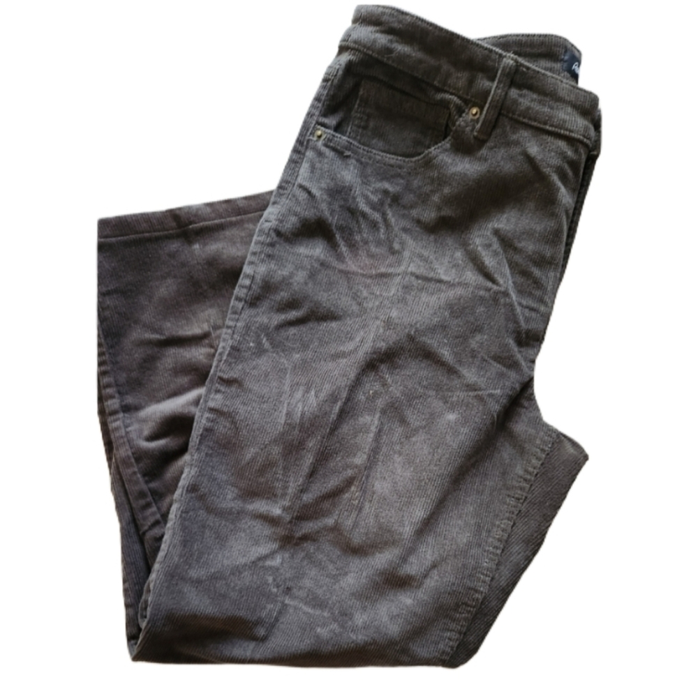 Reitmans Nwt 32 Petite‎ Waist Dark Green Cordoroy Short Pants